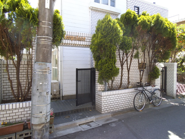 エントランス　入口はこのような感じです！