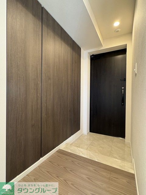 玄関　※写真は同タイプ住戸です。