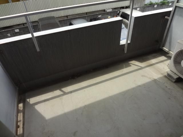 バルコニー　バルコニー