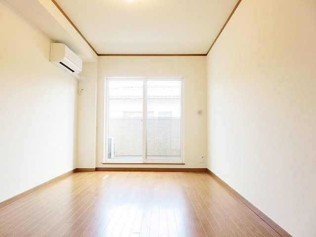 居室・リビング　★南向きで明るいお部屋★