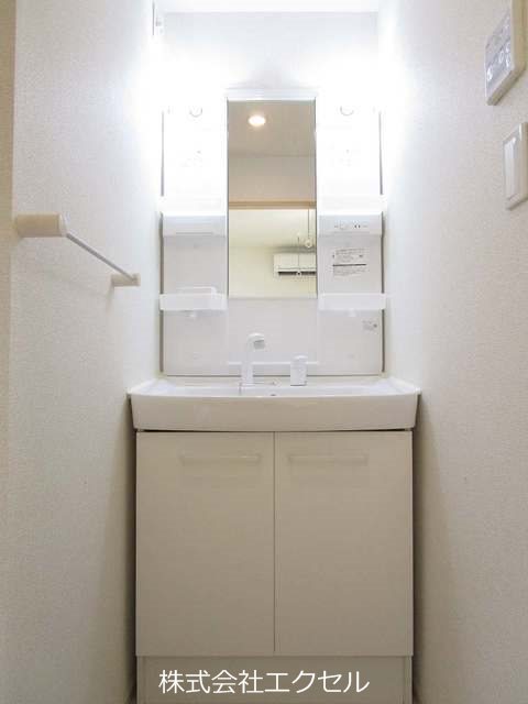 洗面設備　独立洗面台です。