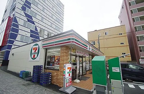 コンビニ　セブン-イレブン 原町田大通り店（コンビニ）まで191m