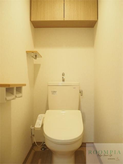 トイレ　※同タイプの別のお部屋です。