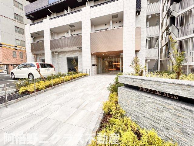エントランス　内装は別部屋の参考写真です。