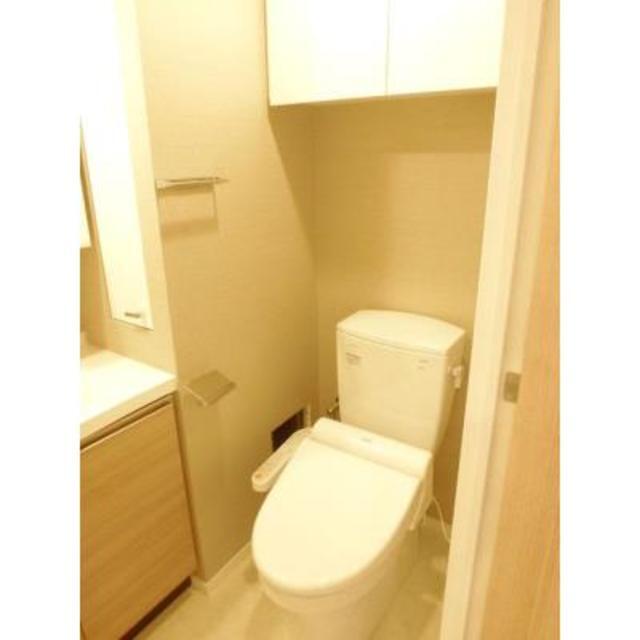 トイレ　※写真は同タイプ住戸です。