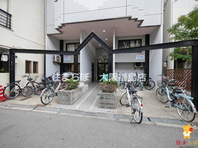 エントランス　共用部の印象も大切に