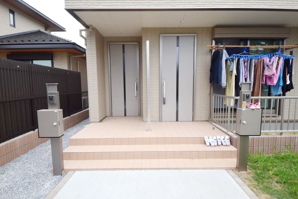 エントランス　エントランス
