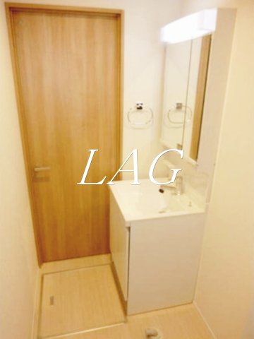 洗面設備　独立洗面台です。