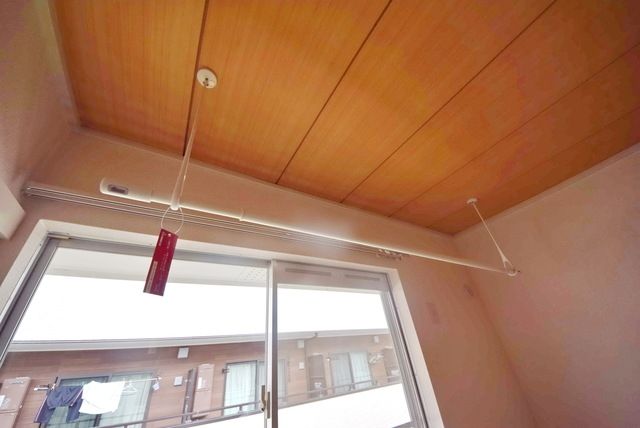その他設備　室内物干し新設しました
