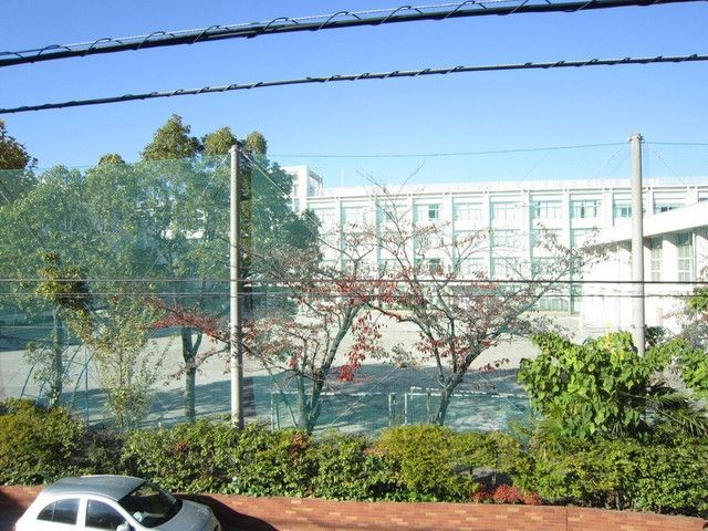 中学校　小岩第一中学校（中学校）まで10m