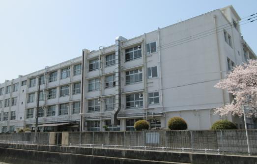 小学校　大阪市立巽南小学校（小学校）まで330m