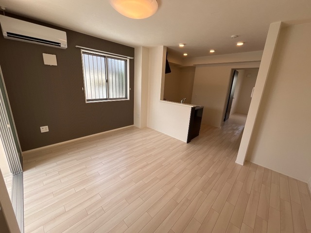 居室・リビング　※反転のお部屋になります