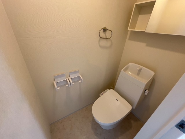 トイレ　※反転のお部屋になります