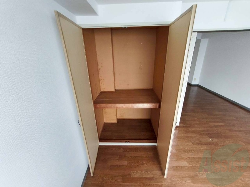 収納　クローゼットがありました。お洋服や荷物はここへ