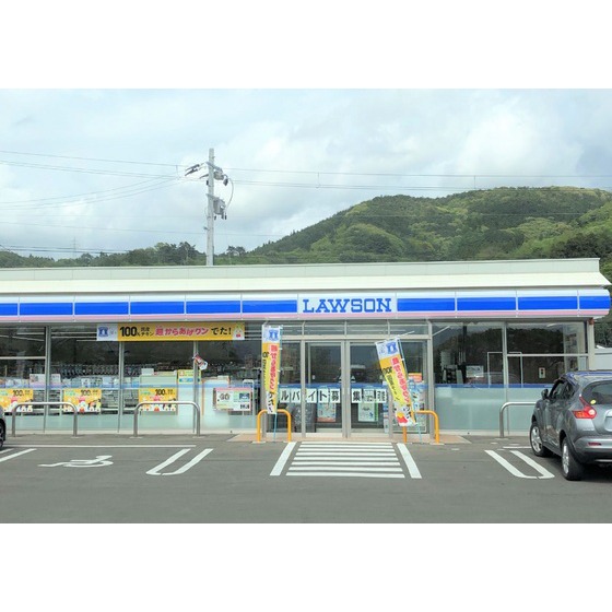コンビニ　ローソン（コンビニ）まで710m