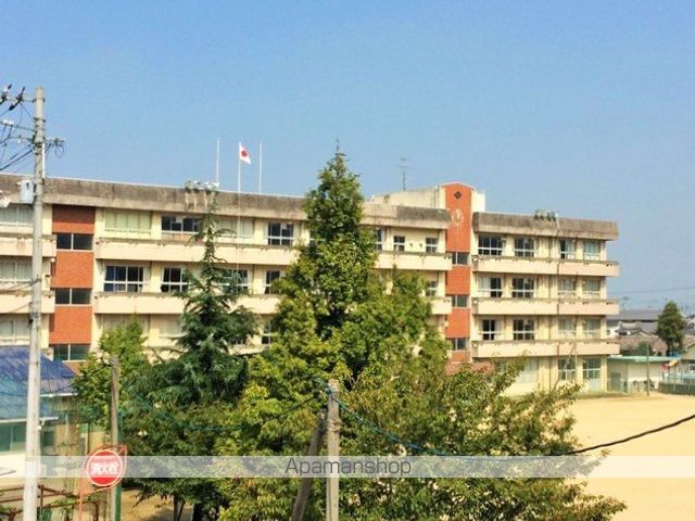 小学校　神戸小学校（小学校）まで532m
