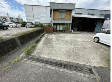 駐車場　近隣駐車場あり、月額11000円