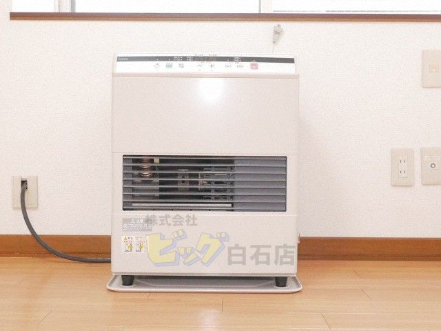 その他設備　経済的で暖かい灯油ストーブ付きです♪