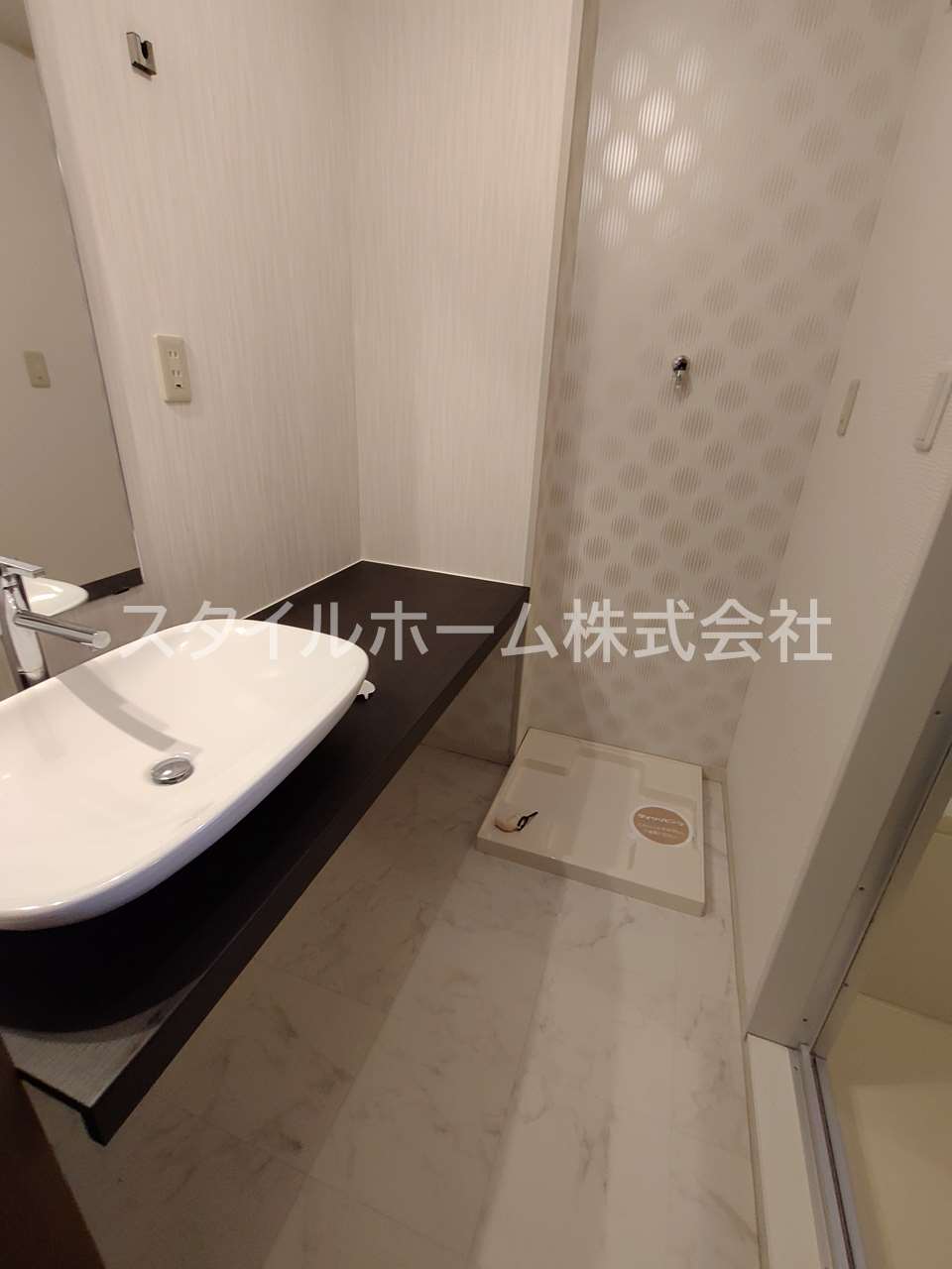 洗面設備　別部屋写真です。