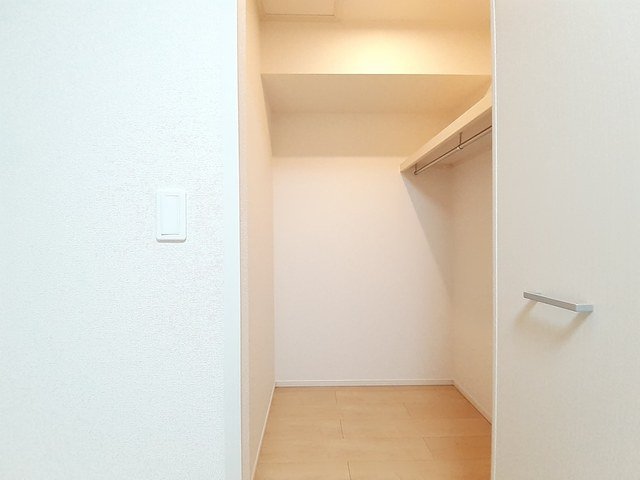 収納　たっぷりとした収納スペースです