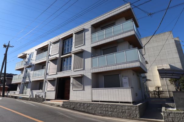 建物外観　2019年完成♪オートロック・宅配ボックス完備♪