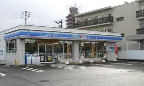 コンビニ　ローソン 高松伏石店（コンビニ）まで158m