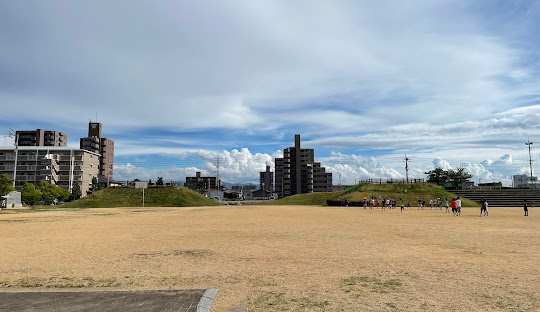 公園　伏石中央公園（公園）まで350m