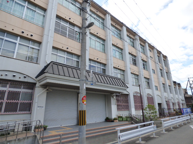中学校　大阪市立大池中学校（中学校）まで650m