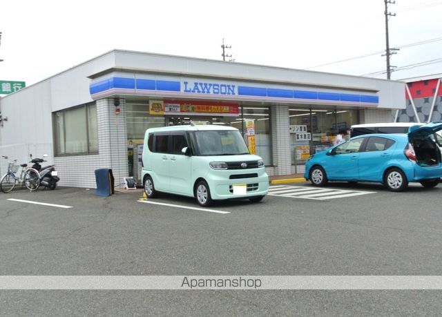コンビニ　ローソン東海富木島店（コンビニ）まで437m