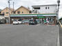 コンビニ　ファミリーマート　松山山越店（コンビニ）まで400m