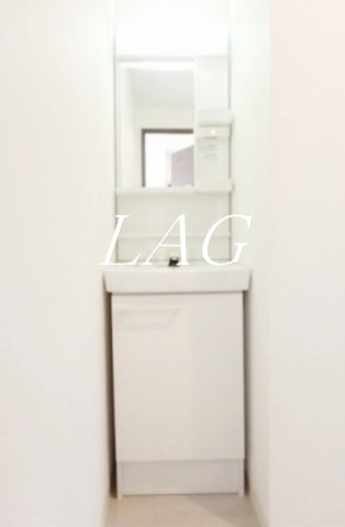 洗面設備　洗面台です。