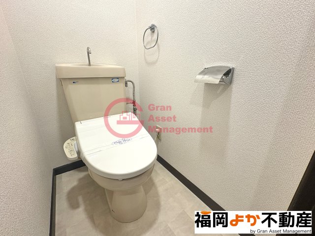 トイレ　【１００１号室実写真】トイレも気になるポイント