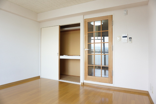 その他部屋・スペース　洋室８帖