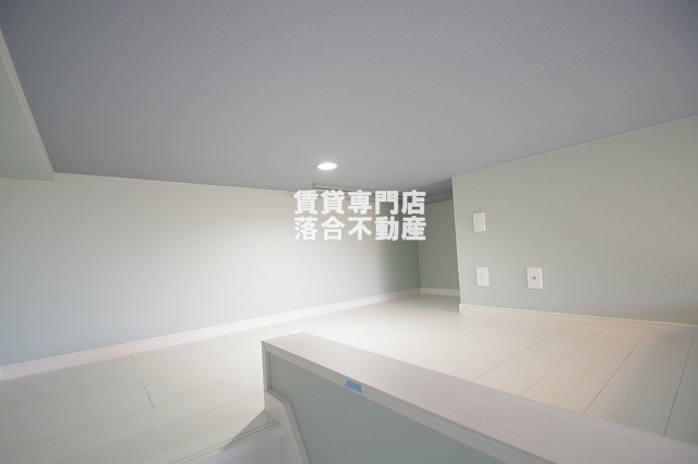 その他部屋・スペース　大型ロフト付き