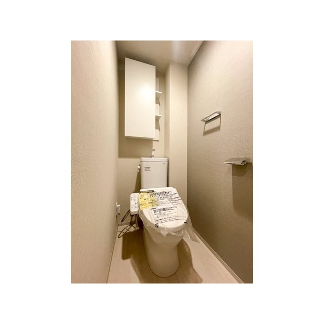 トイレ　※写真は同タイプ住戸です。