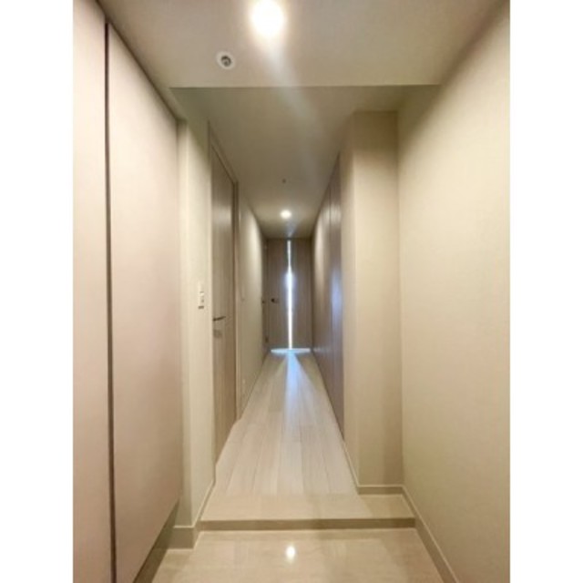 玄関　※写真は同タイプ住戸です。
