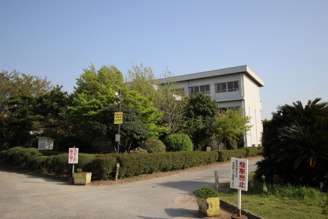 小学校　鳥栖市立鳥栖小学校（小学校）まで950m