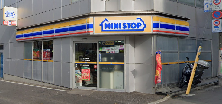 コンビニ　ミニストップ 千駄ヶ谷3丁目店（コンビニ）まで145m