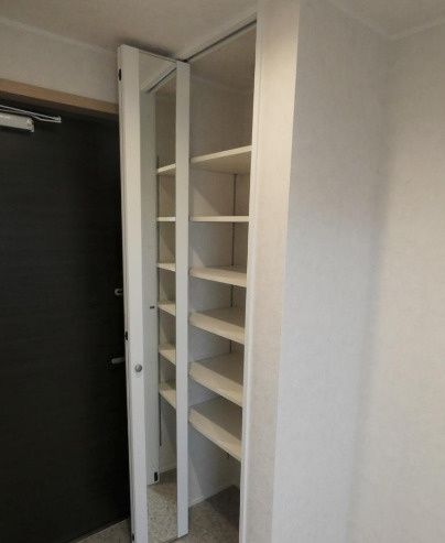 玄関　（別タイプ参考写真）レイレラヴィ　文京区本駒込2