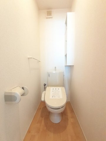 トイレ　コンパクトで使いやすいトイレです