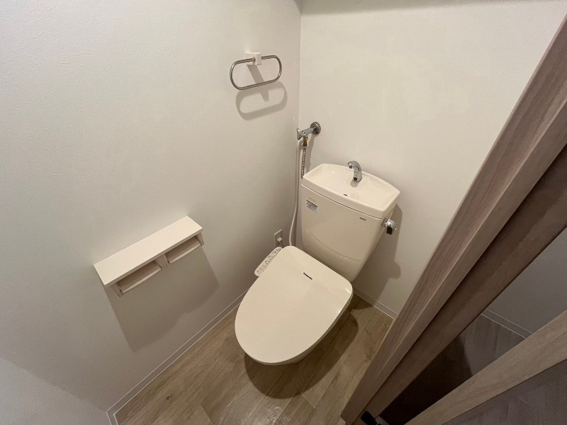 トイレ　トイレです。ウォシュレット付を探している方、おすすめです！