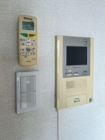 セキュリティ　☆モニター付きインターホン☆