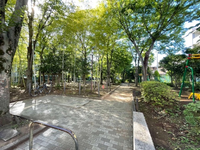 公園　中央緑地公園（公園）まで691m