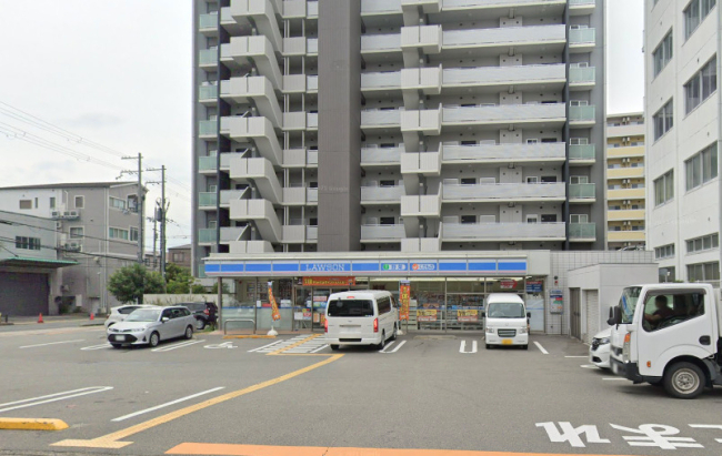 コンビニ　ローソン南金田二丁目店（コンビニ）まで76m