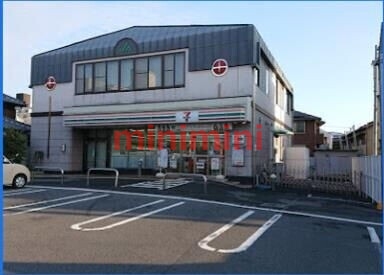 コンビニ　セブンイレブン摂津千里丘東1丁目店（コンビニ）まで609m