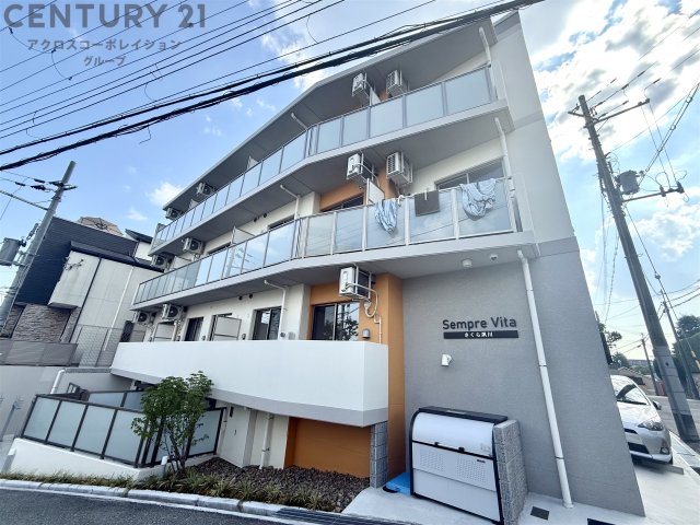 建物外観　安心のオートロック付きです☆