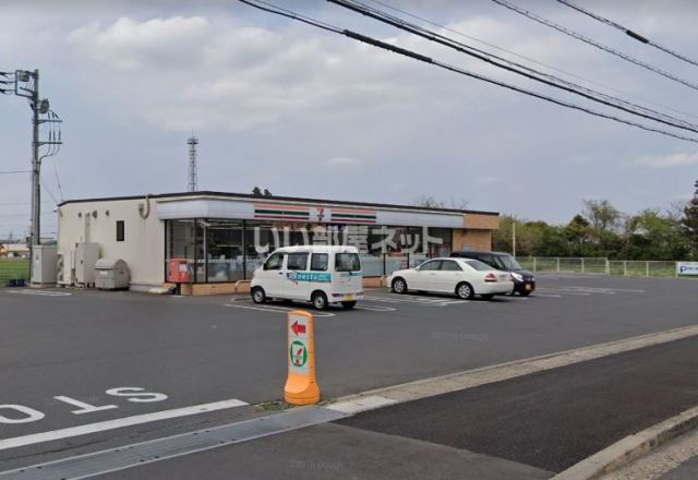 コンビニ　セブンイレブン 四街道大日店（コンビニ）まで300m