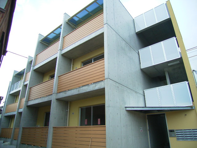 建物外観　2008年8月撮影