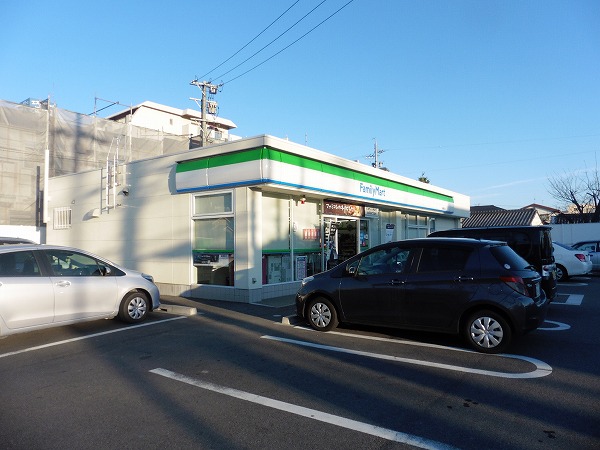 コンビニ　ファミリーマート 安城駅北店（コンビニ）まで318m