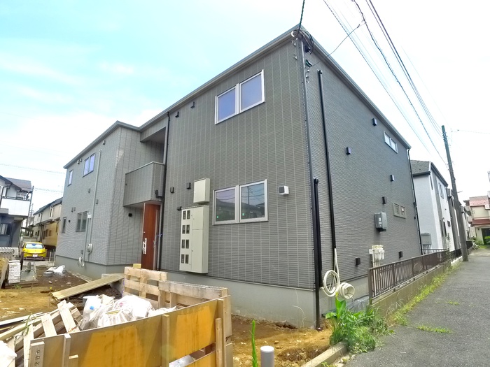 建物外観　建築中